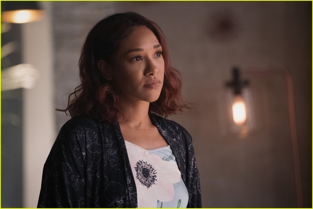 cress williams reprises black lightning on the flash armageddon part two 04