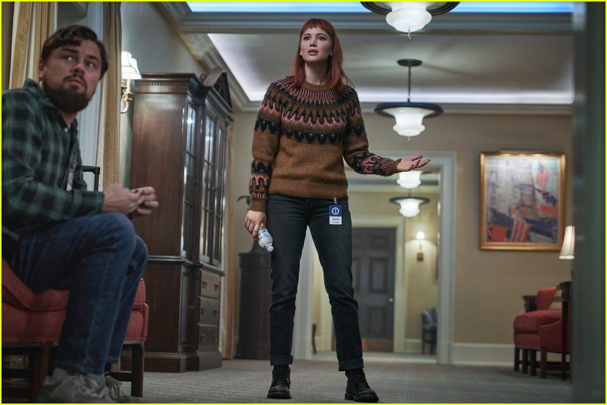 jennifer lawrence leonardo dicaprio more star in new dont look up trailer 05