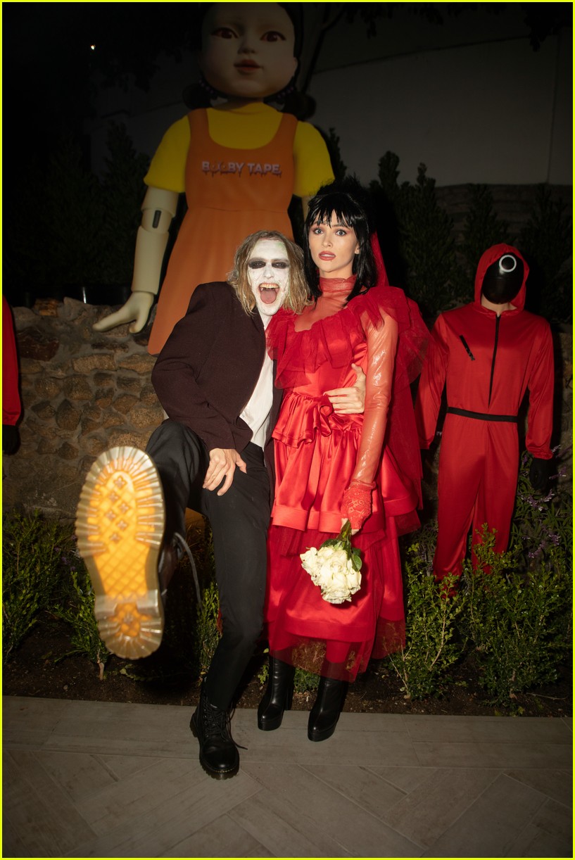 dove cameron riverdale ladies more attend star studded halloween bash 10