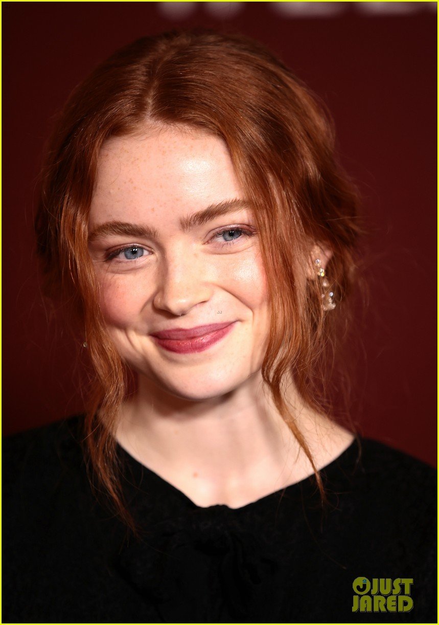 Dylan O'Brien & Sadie Sink Join Taylor Swift at 'All Too Well' Premiere