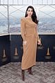 emeraude toubia visits empire state building 06