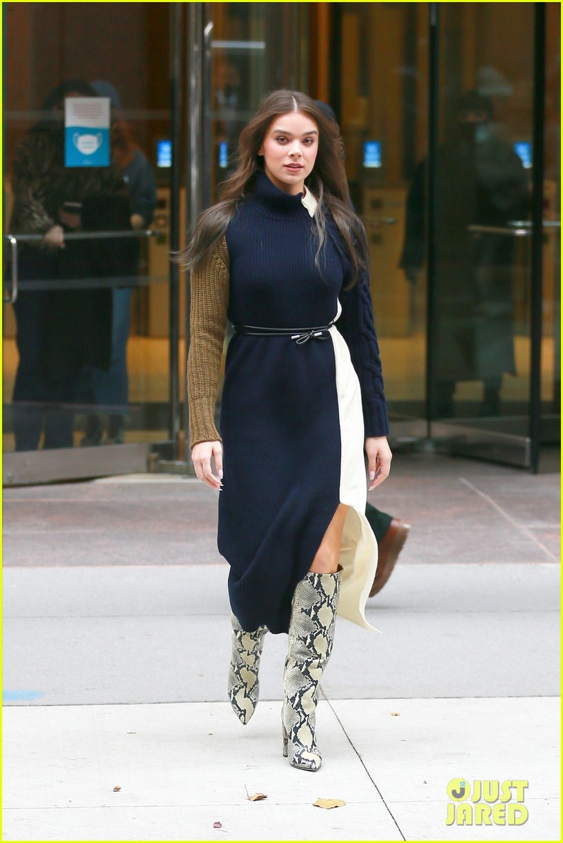 hailee steinfeld rocks snakeskin in nyc 02