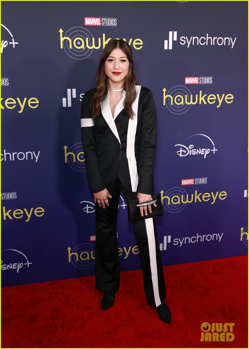 hailee steinfeld alaqua cox more attend hawkeye los angeles premiere 05