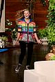 jojo siwa reacts to being called a gay icon it feels amazing 01