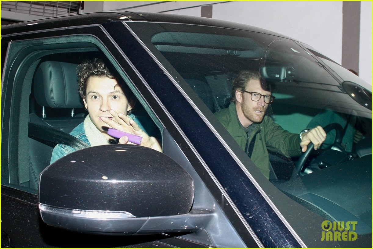 justin bieber tom holland leave catch la 01