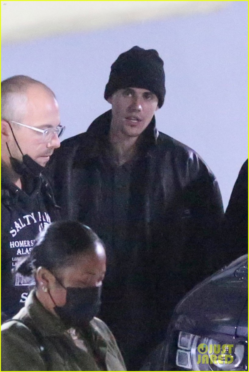 justin bieber tom holland leave catch la 02