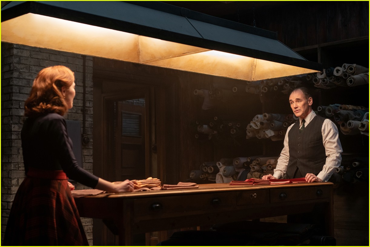 Dylan O'Brien & Zoey Deutch Kiss In 'The Outfit' Trailer Watch Now