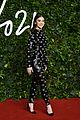hailee steinfeld addison rae the fashion awards 02