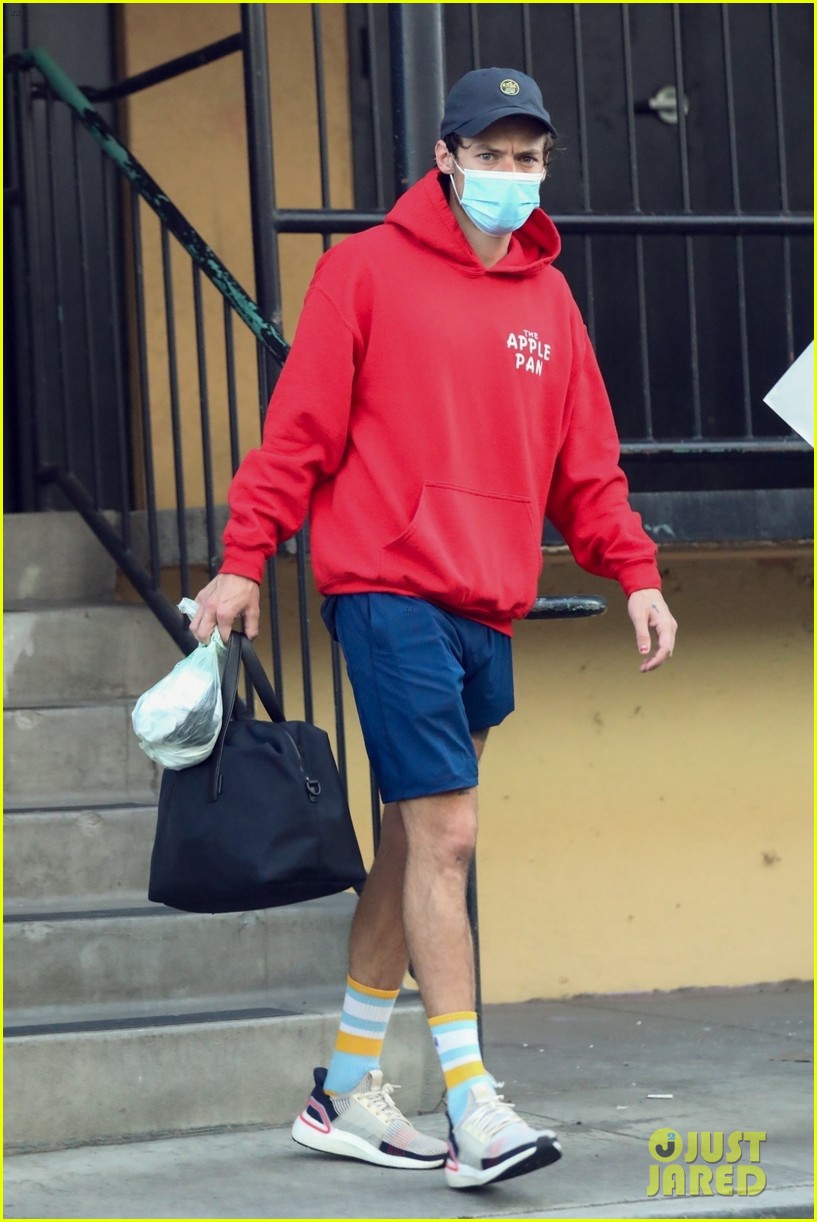 Harry Styles Gets in a Workout During a Break From His Tour (Photos), Harry  Styles