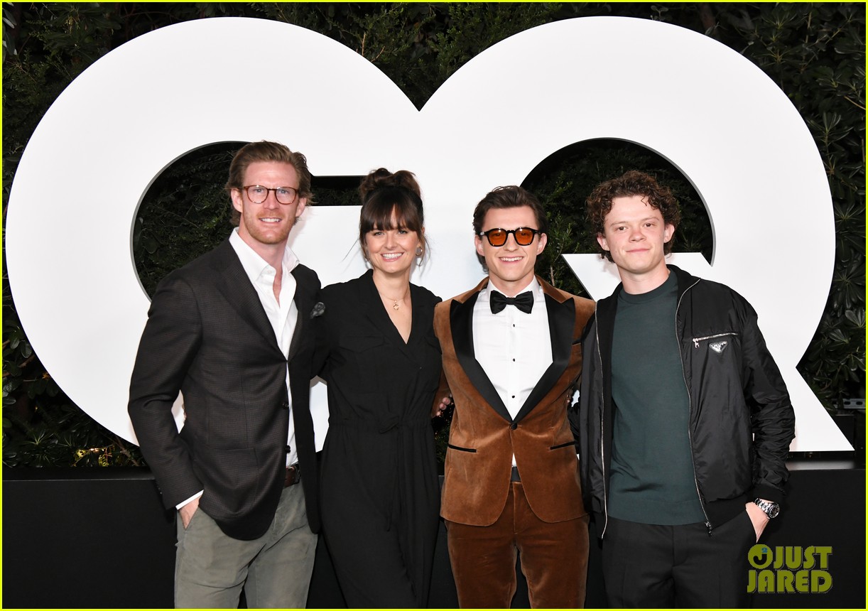 tom holland andrew garfield men of the year awards 17