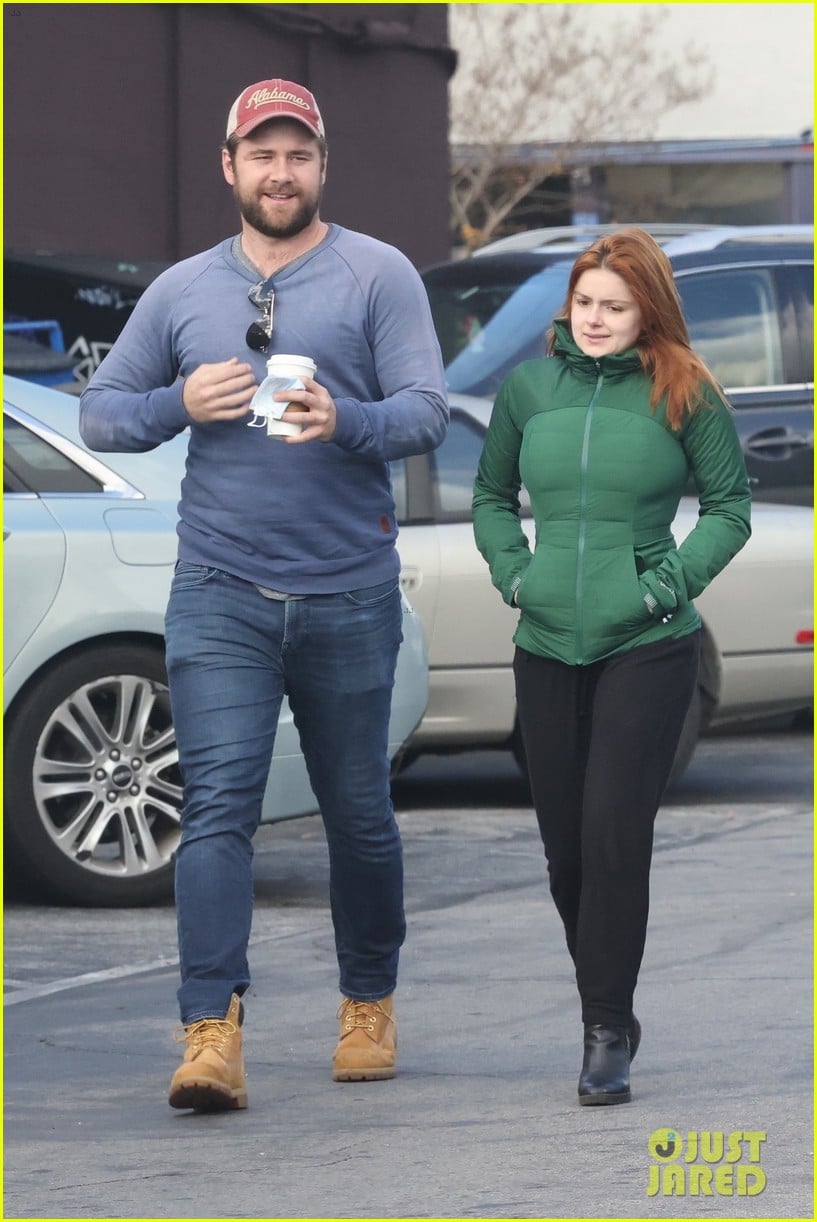 Ariel Winter & Boyfriend Luke Benward Look So Cute During a Lunch Date