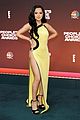 becky g shows some leg at the peoples choice awards 03