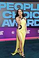 becky g shows some leg at the peoples choice awards 05