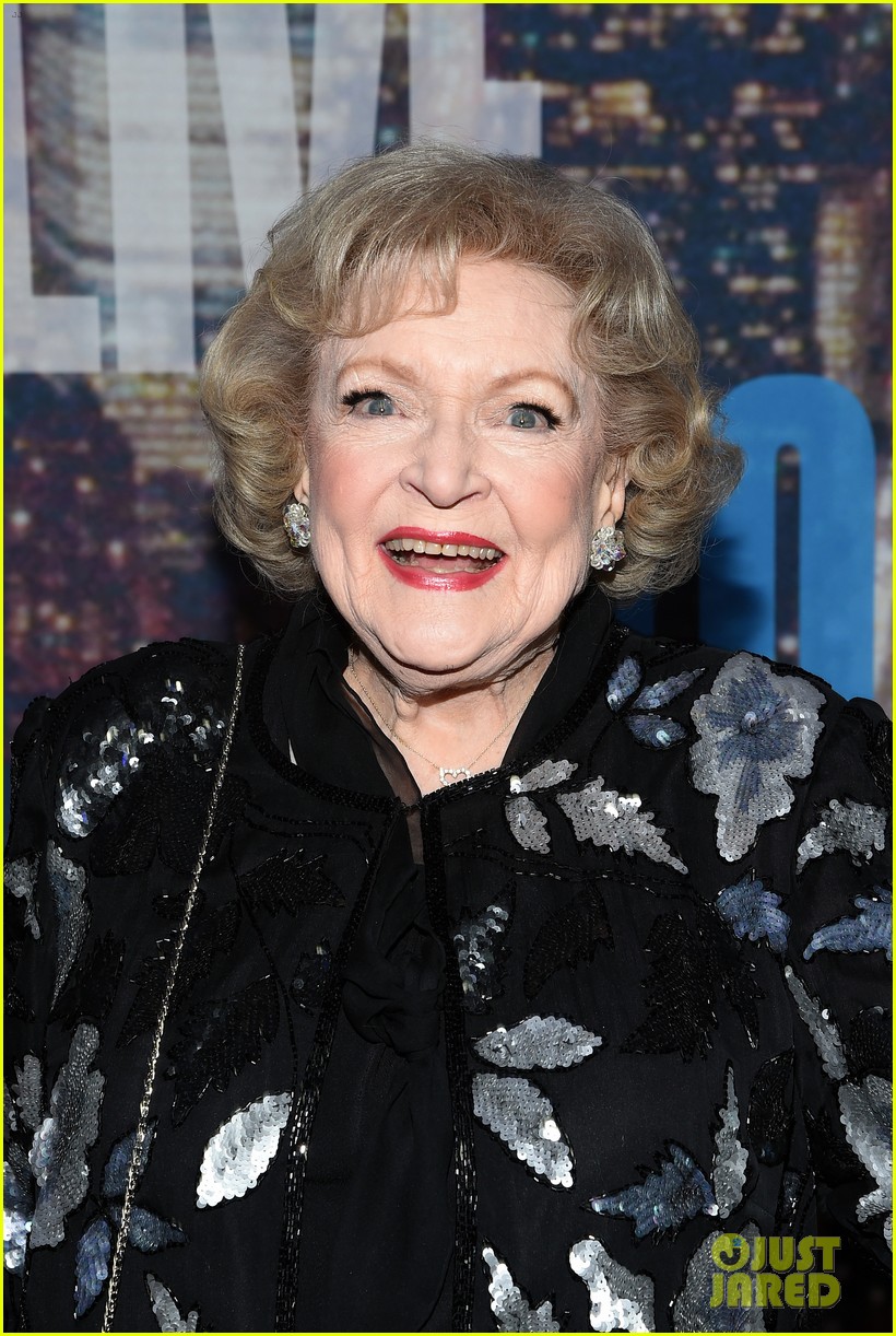 Full Sized Photo of betty white dead at 99 14 | Beloved Actress Betty