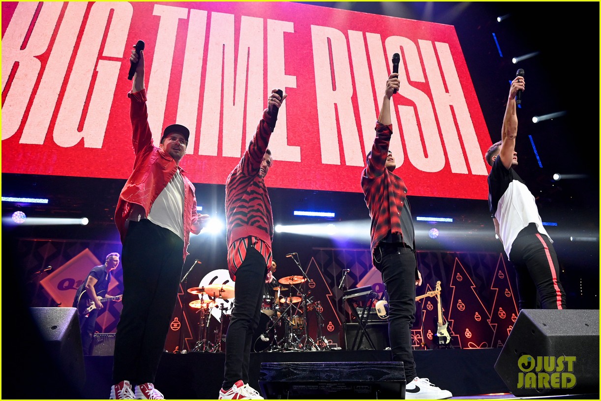 Full Sized Photo of big time rush hit the stage for first show together