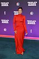 candice patton is lady in red at peoples choice awards 01