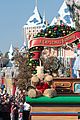 whos hosting performing at disney parks magical christmas day parade 40