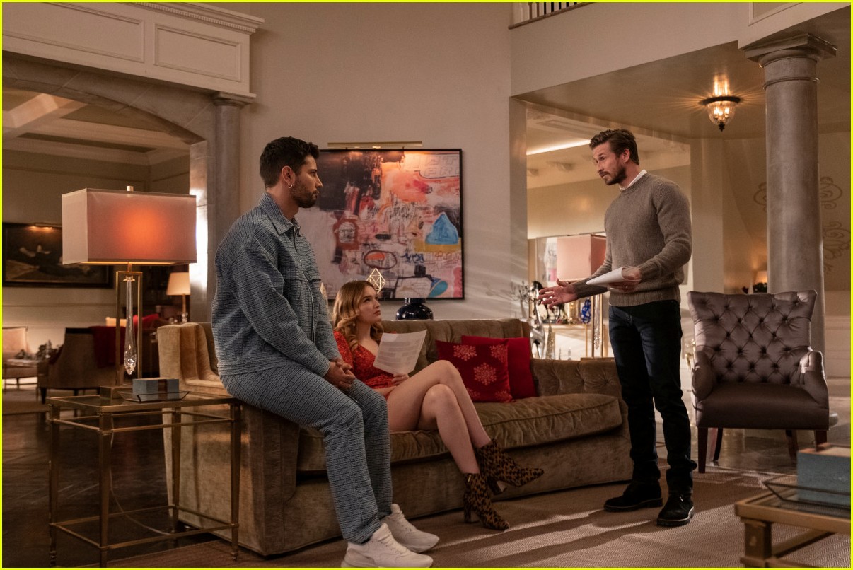 dynasty season five begins with 2 hour premiere tonight 11