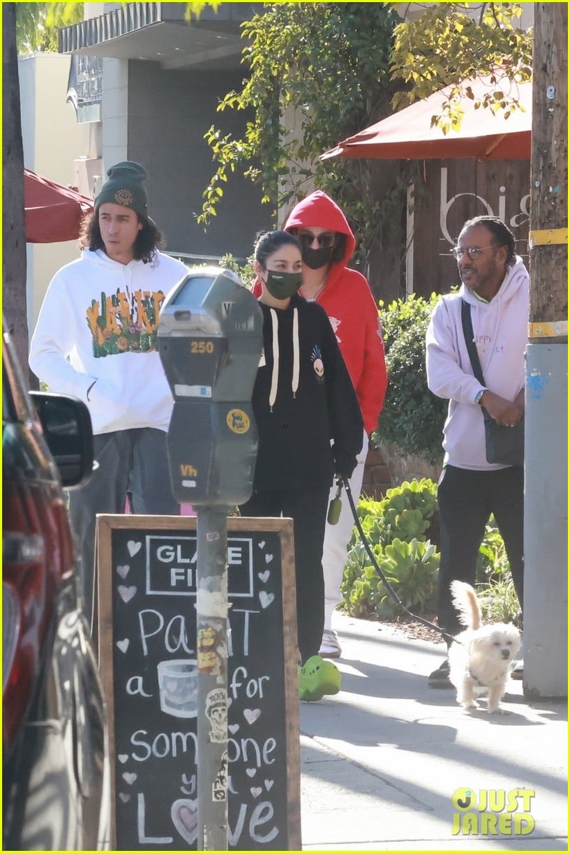 vanessa hudgens cole tucker meet up with friends for post christmas lunch 11