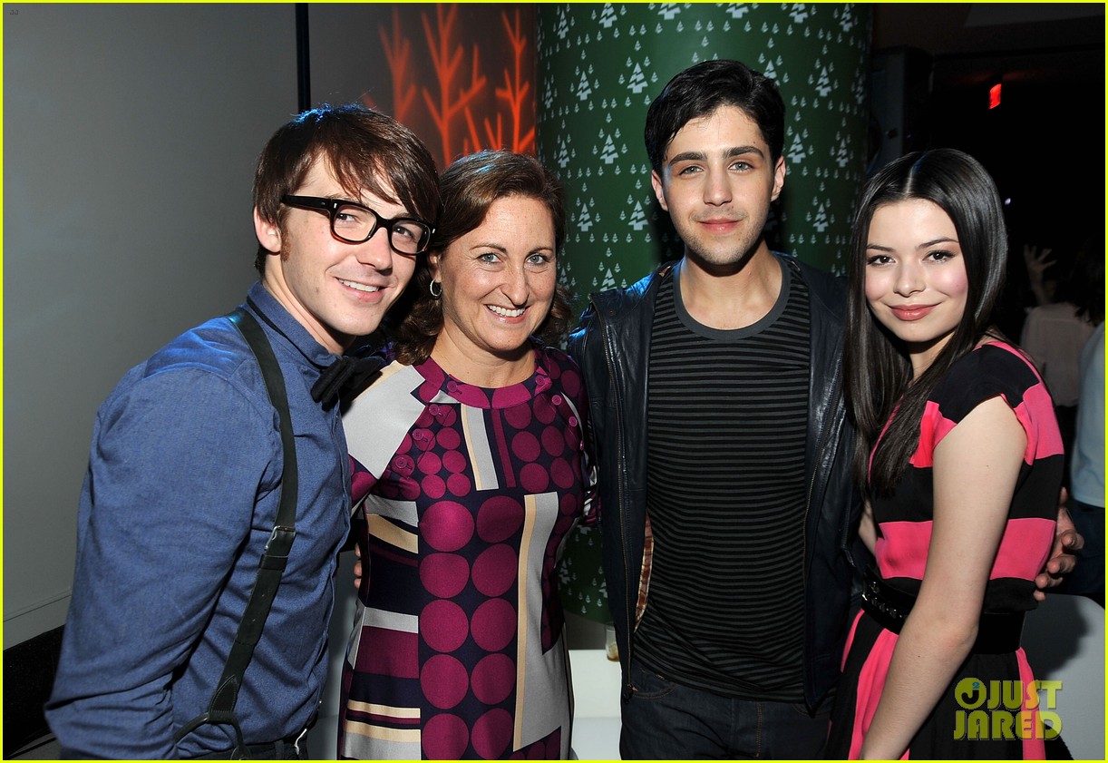 Full Sized Photo of you wont believe who is guest starring icarly