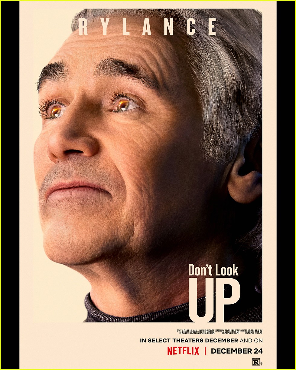jennifer lawrence ariana grande more featured on new dont look up posters 09