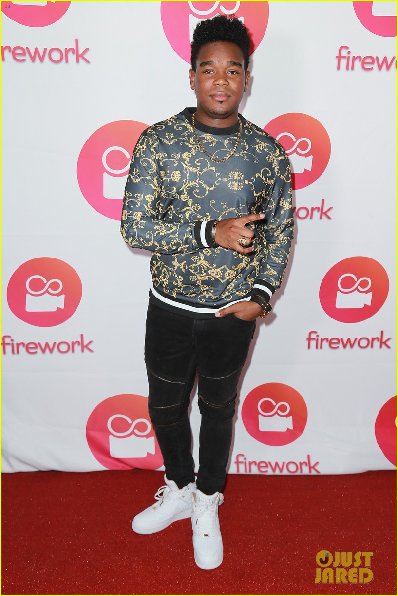 jojo announces engagement to actor dexter darden 03