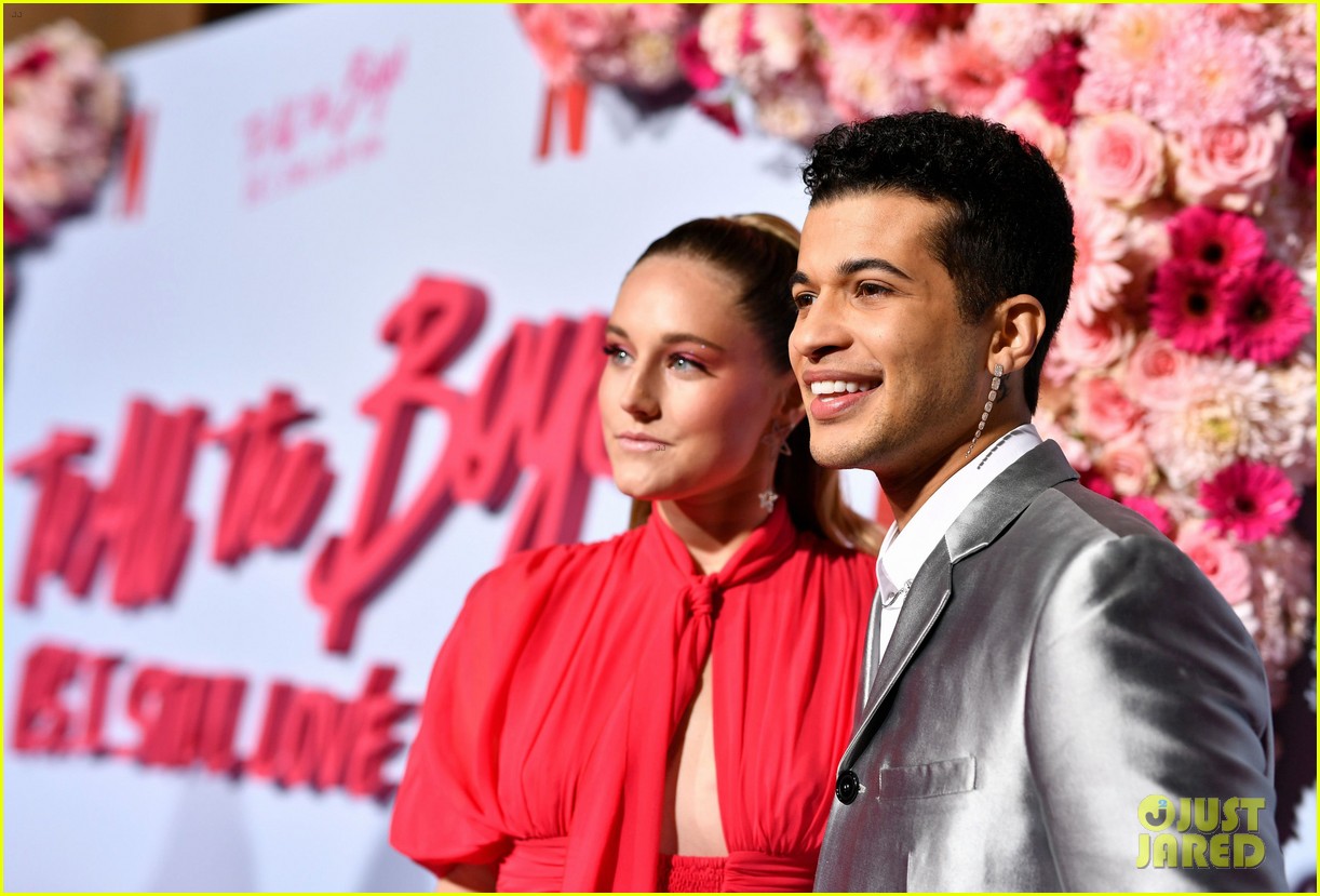 jordan fisher ellie announce baby on the way 03