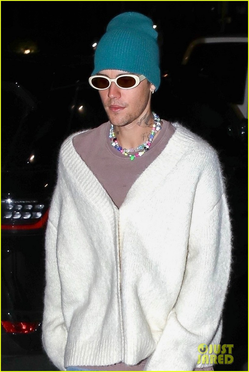 justin bieber attends churchome service 02