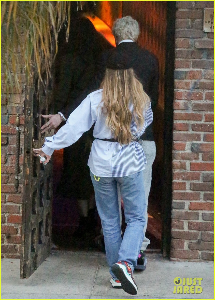 miley cyrus pete davidson film a video 49