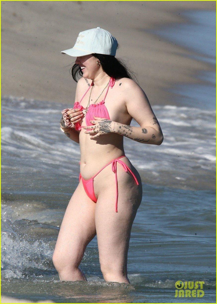 noah cyrus rocks pink bikini for day at the beach 29