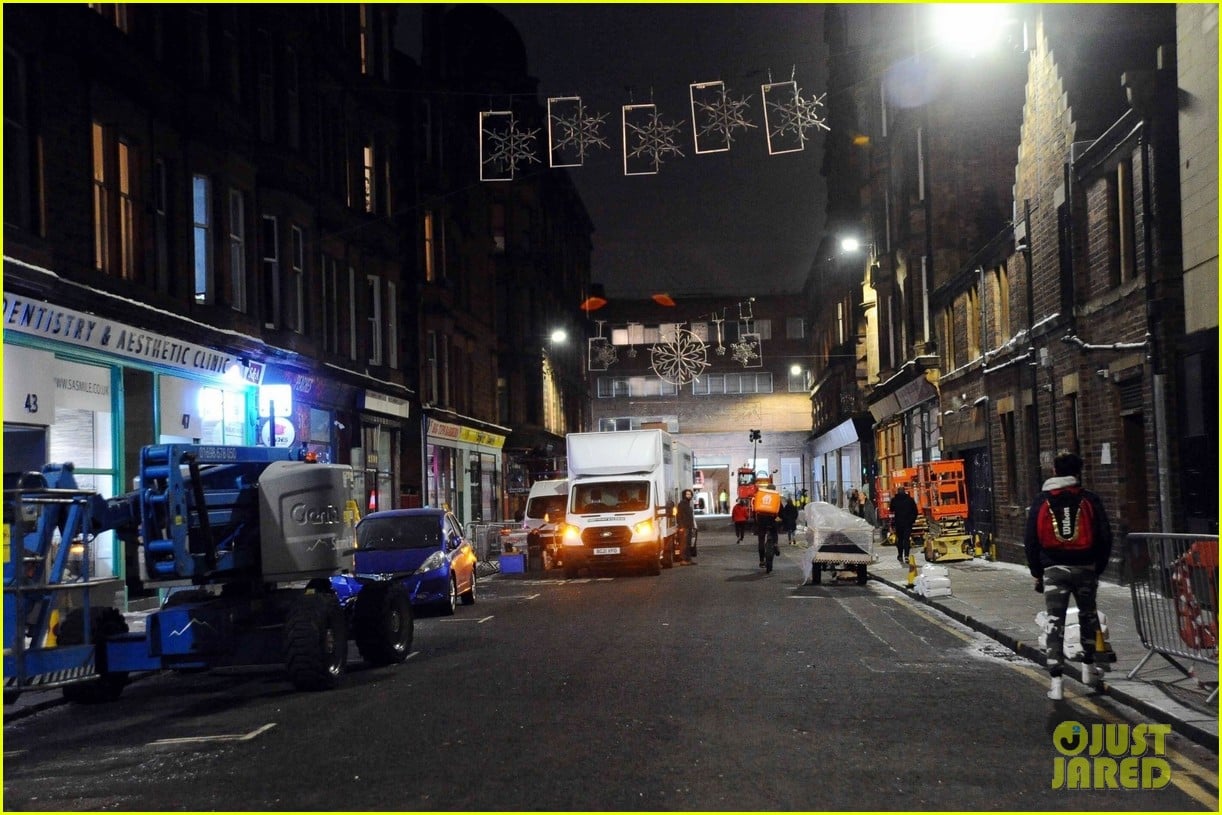 leslie grace new batgirl set photos 38