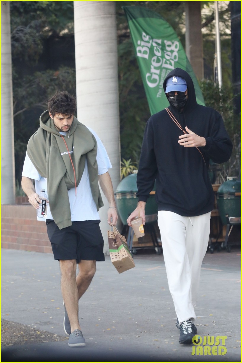 Noah Centineo & Jacob Elordi Share a Laugh During Afternoon Outing ...