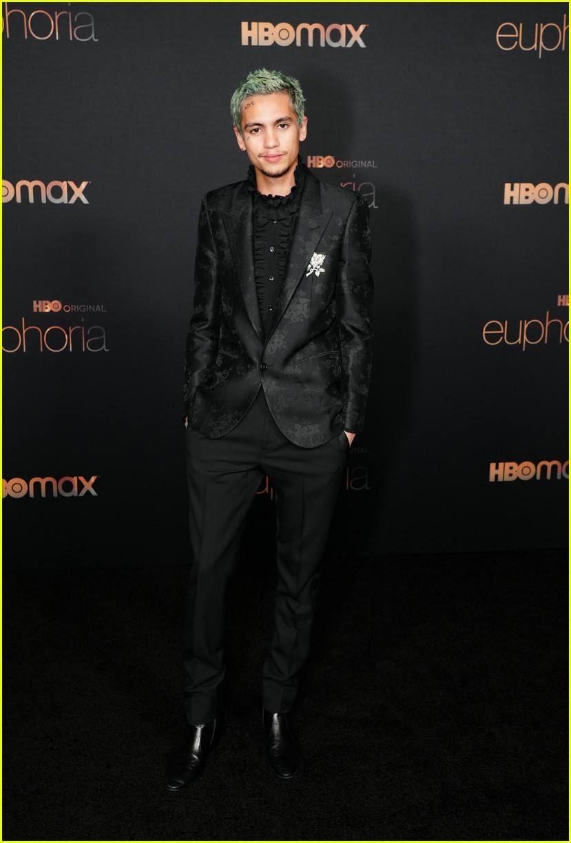zendaya hunter schafer dominic fike premiere eupohria season two 04