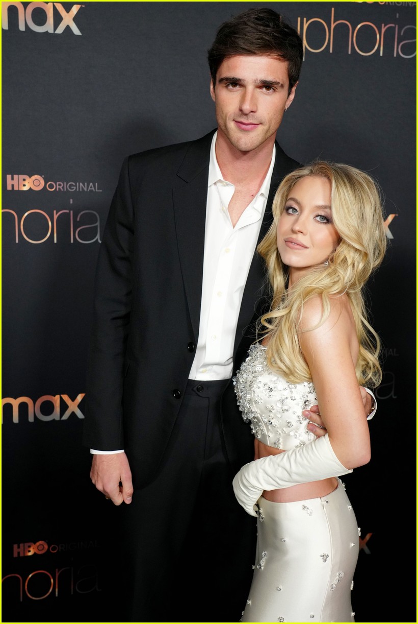 zendaya hunter schafer dominic fike premiere eupohria season two 43
