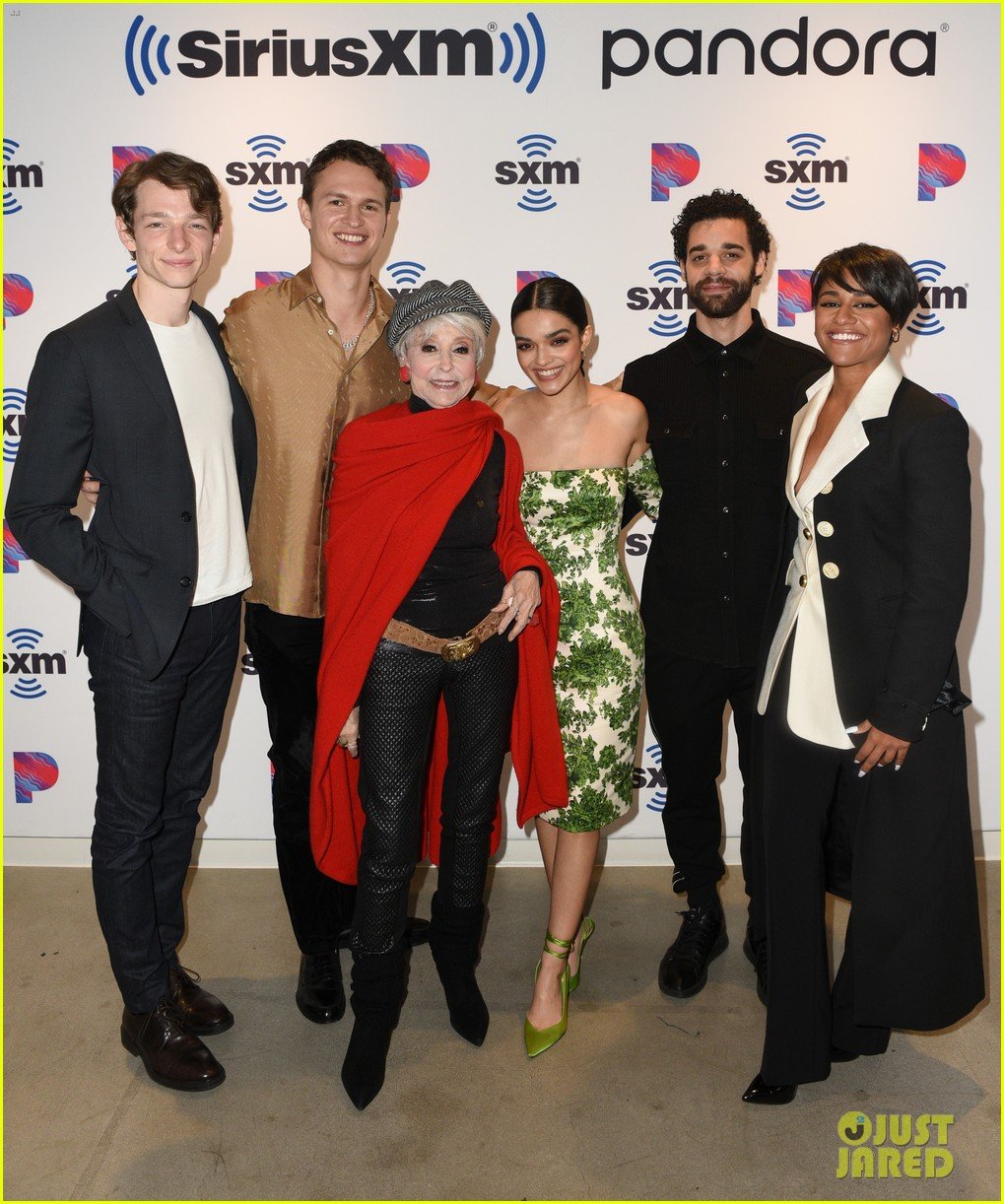 west side story stars rachel zegler ariana debose react to first golden globe wins 04