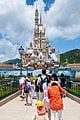 hong kong disneyland closing for fourth time due to pandemic 03