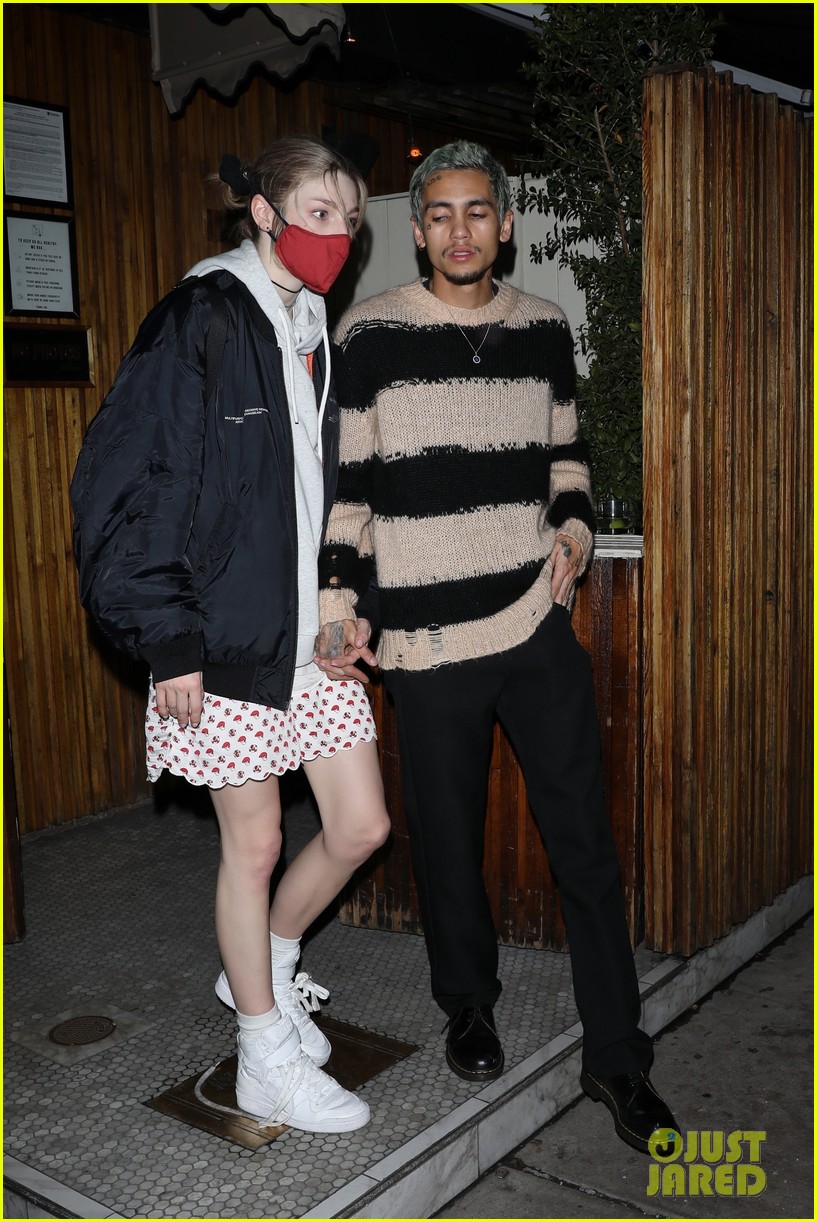 hunter schafer dominic fike hold hands night out in weho 03