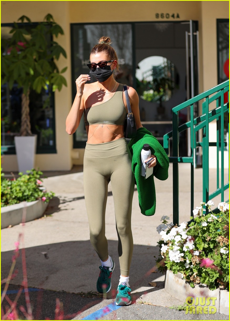 kendall jenner hailey bieber show off it physiques leaving pilates class 16