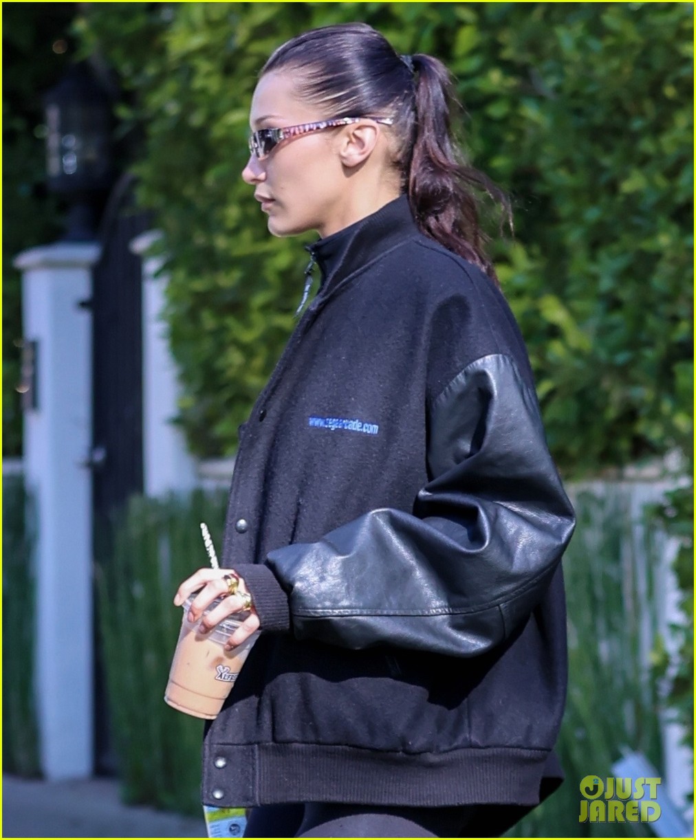 kendall jenner bella hadid met up for morning pilates class 02