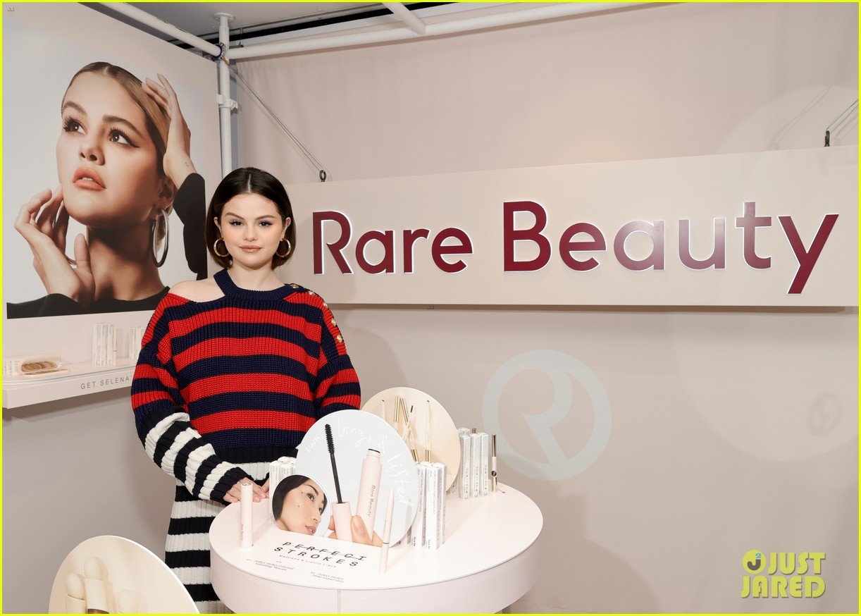 selena gomez shares open letter to her rare beauty team 01