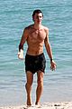 shawn mendes shows off his shirtless bod at the beach 26