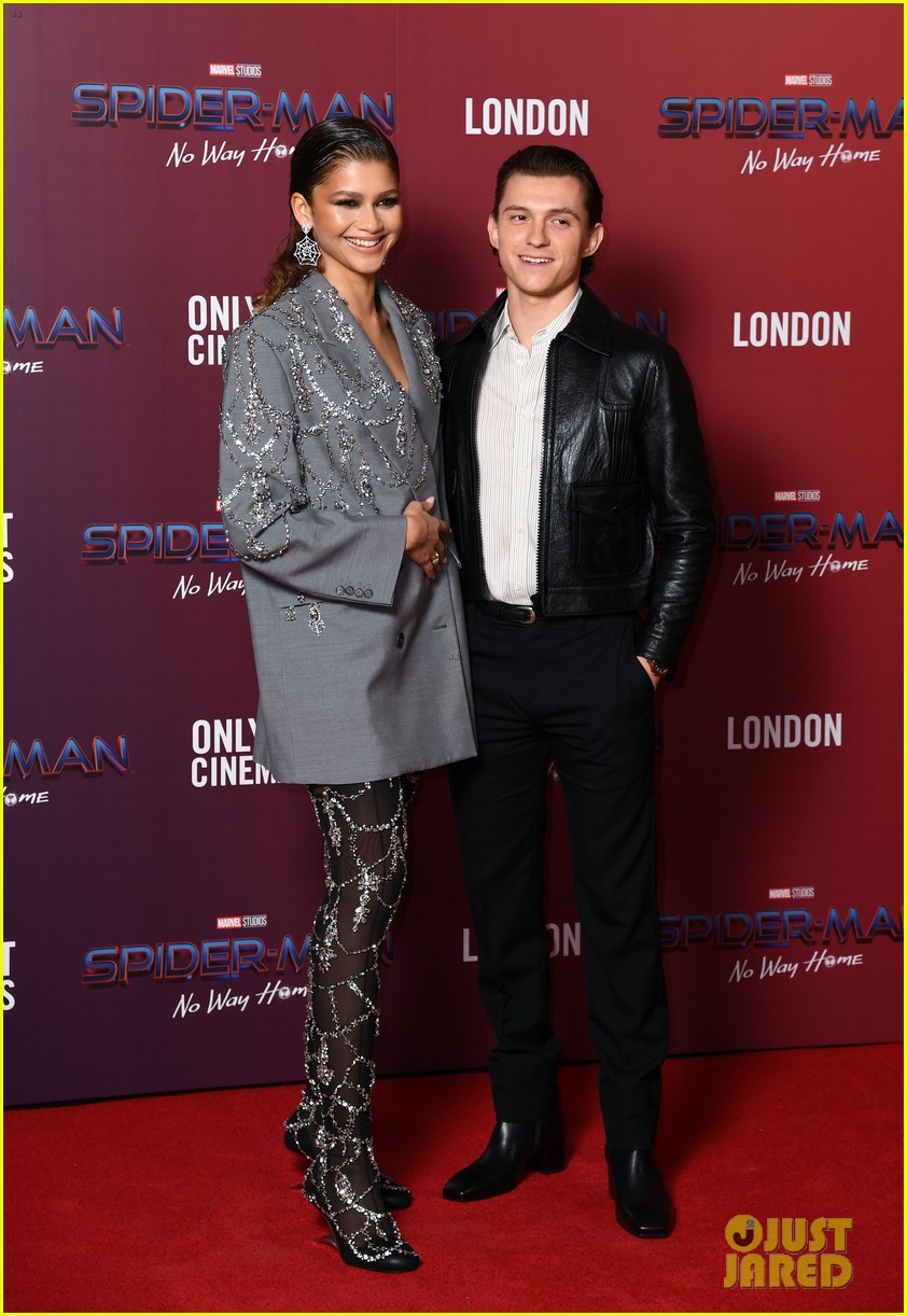 tom holland zendaya spending time in london with his family 01