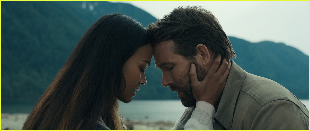 Walker Scobell & Ryan Reynolds Star In 'The Adam Project' First Look ...