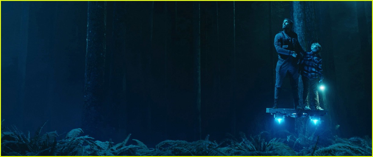 Walker Scobell & Ryan Reynolds Star In 'The Adam Project' First Look