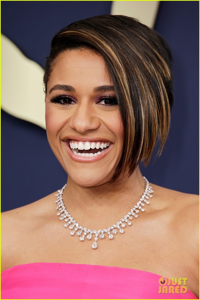 Ariana DeBose Is Pretty In Pink at SAG Awards 2022 | Photo 1339677