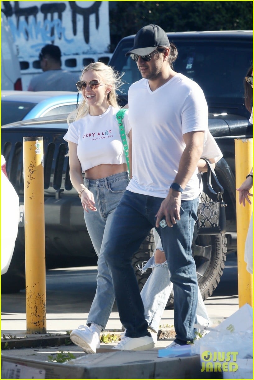 Full Sized Photo of sydney sweeney boyfriend jonathan davino enjoy day