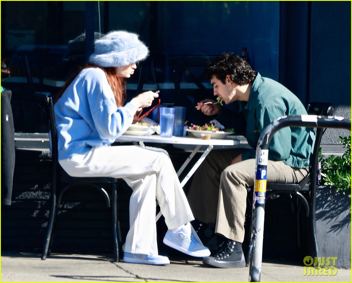 We Have New Photos of Joe Jonas & Sophie Turner from Their Thursday