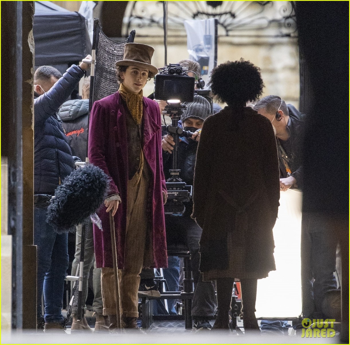 Timothee Chalamet Dons Full 'Wonka' Look in New Set Photos! | Photo