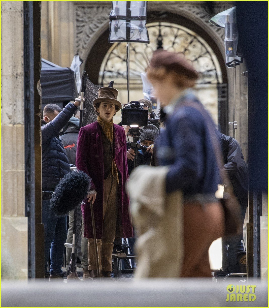 Full Sized Photo of timothee chalamet films calah lane wonka 12