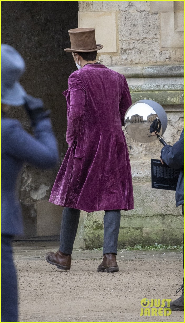 Timothee Chalamet Dons Full 'Wonka' Look in New Set Photos! | Photo